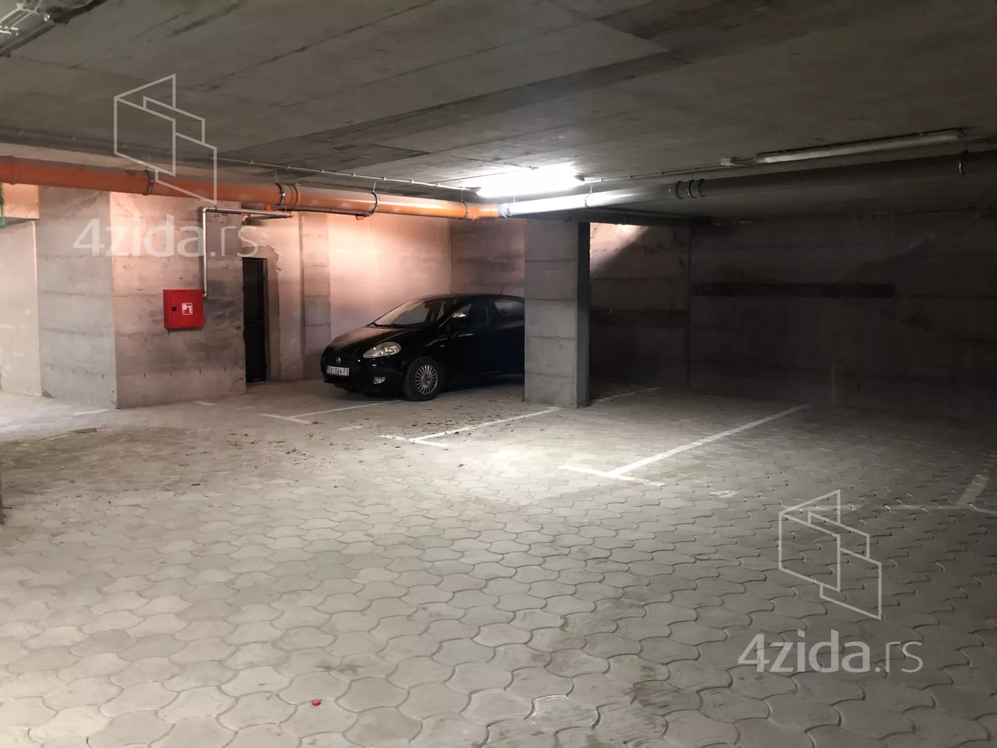 Garaža | 4zida