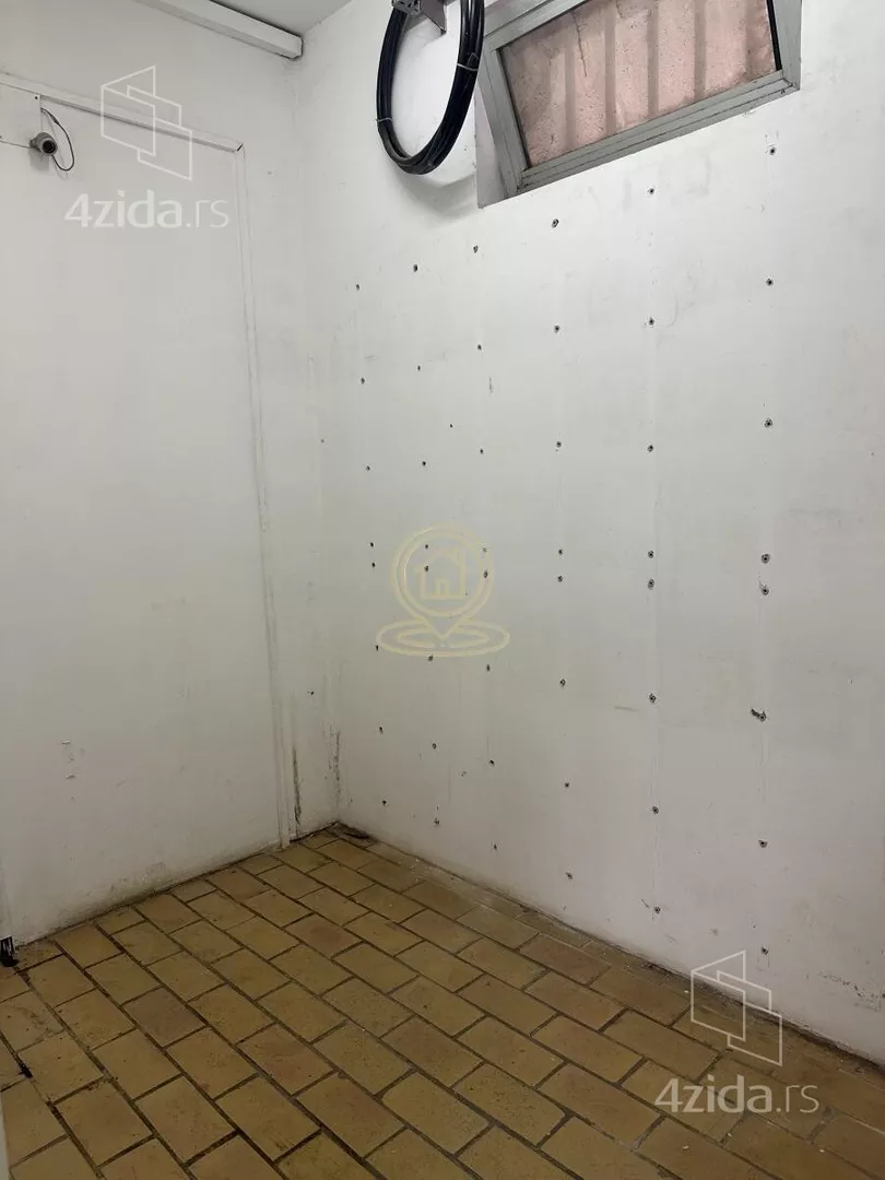 Lokal | 4zida