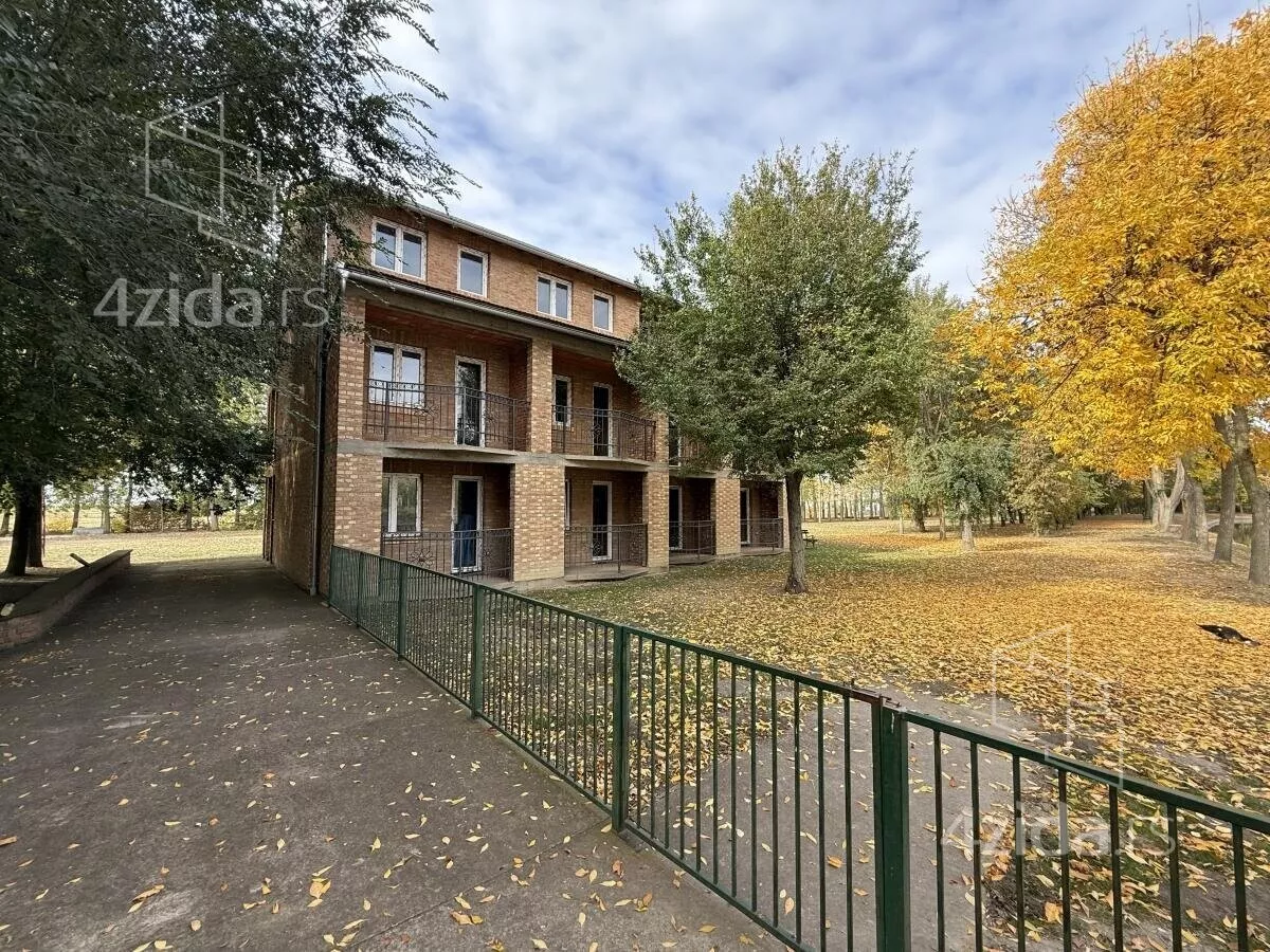 Ugostiteljski objekat | 4zida