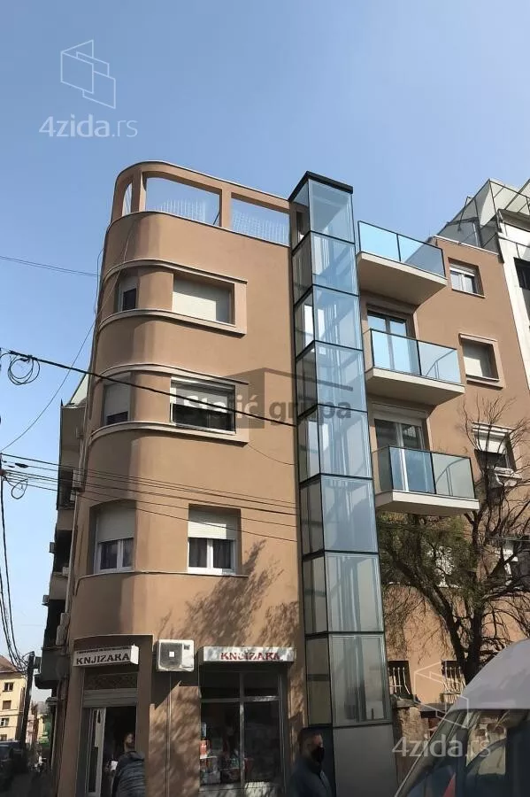 Troiposoban stan | 4zida