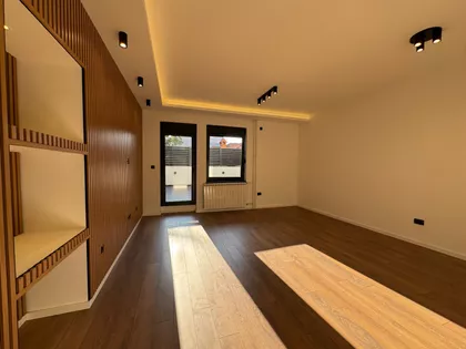 Križanićeva 22 | 4zida.rs