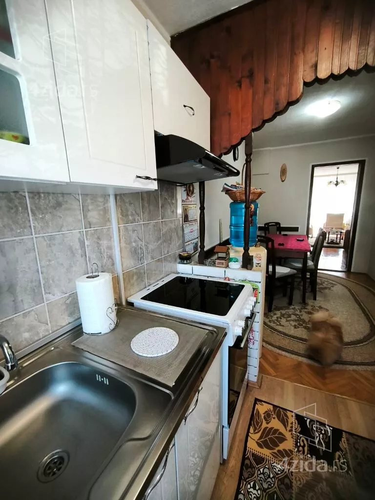 3-etažna kuća | 4zida