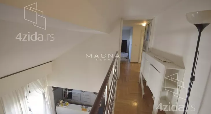 Četvoroiposoban stan | 4zida