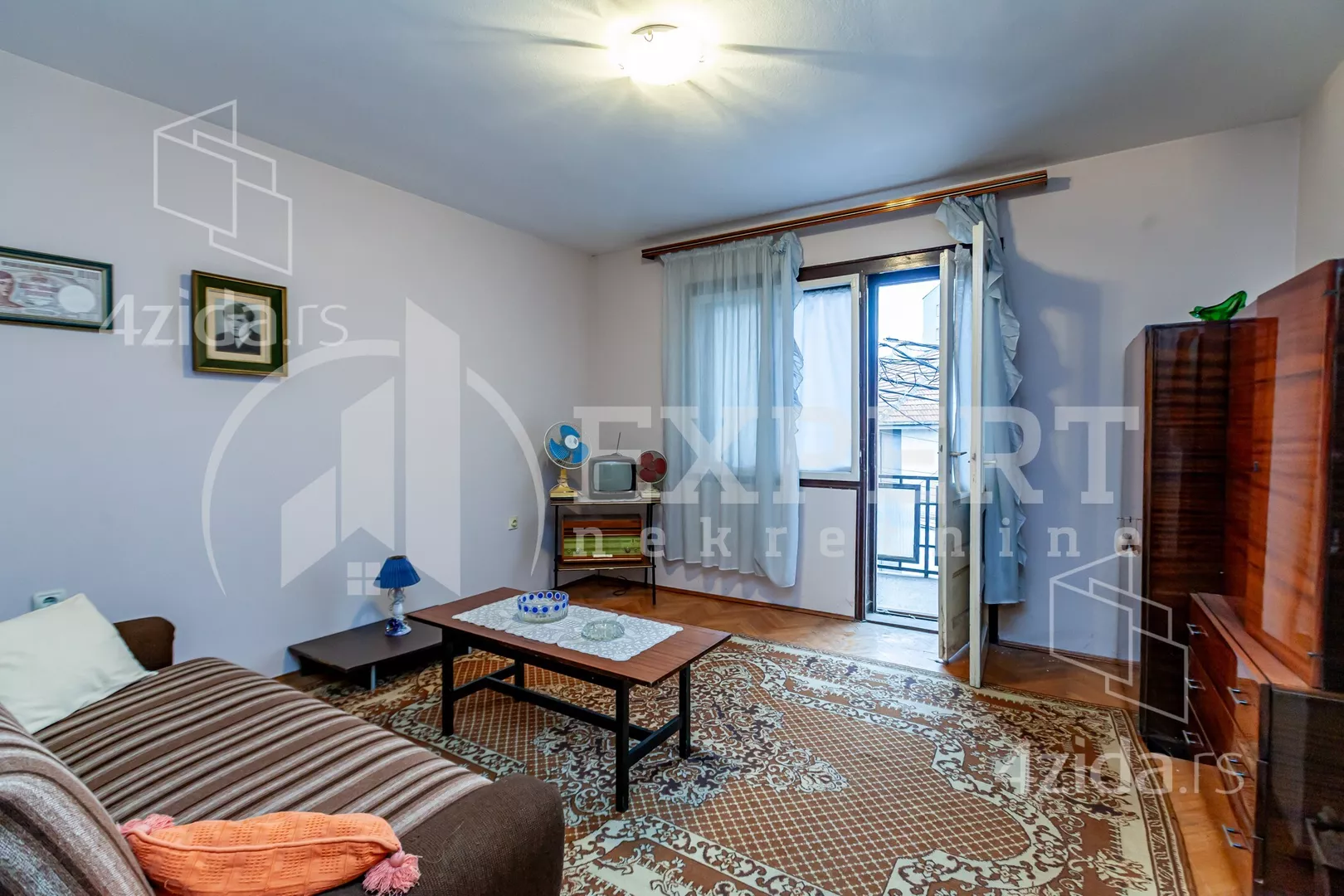 Troiposoban stan | 4zida