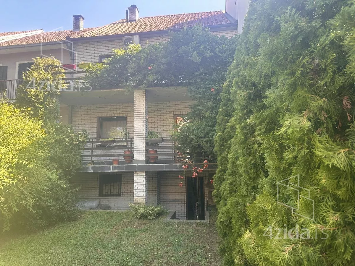 Kuća | 4zida