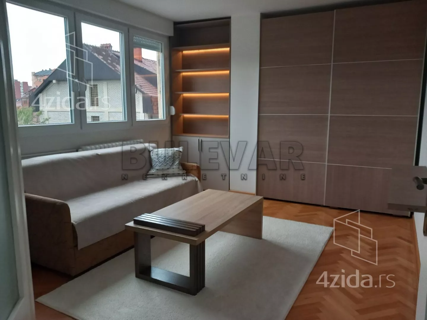 Jednoiposoban stan | 4zida