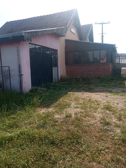 Vučić | 4zida.rs