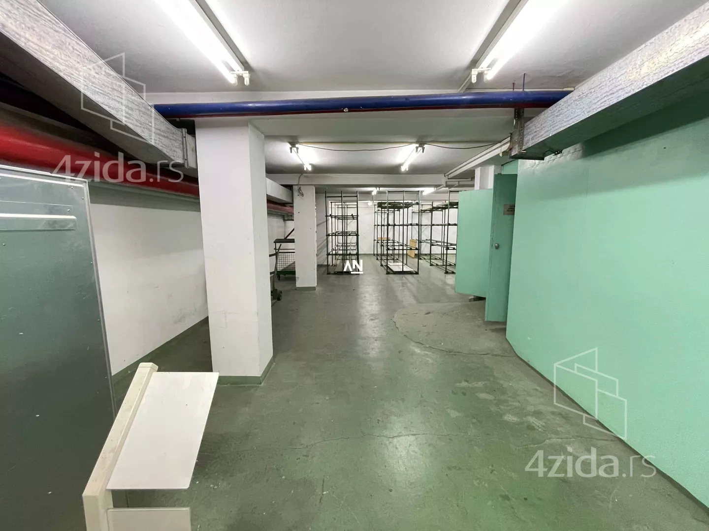 Lokal | 4zida