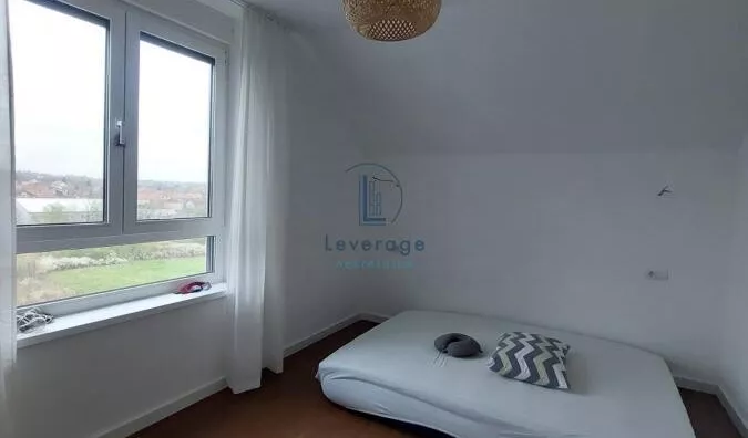 Četvoroiposoban stan | 4zida