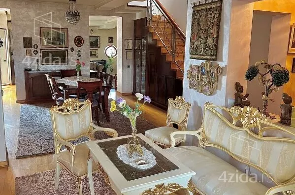 Šestosoban stan | 4zida