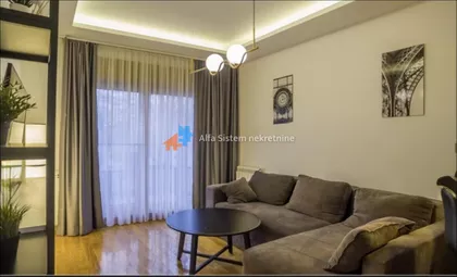 Crveni Krst Vračar | 4zida.rs