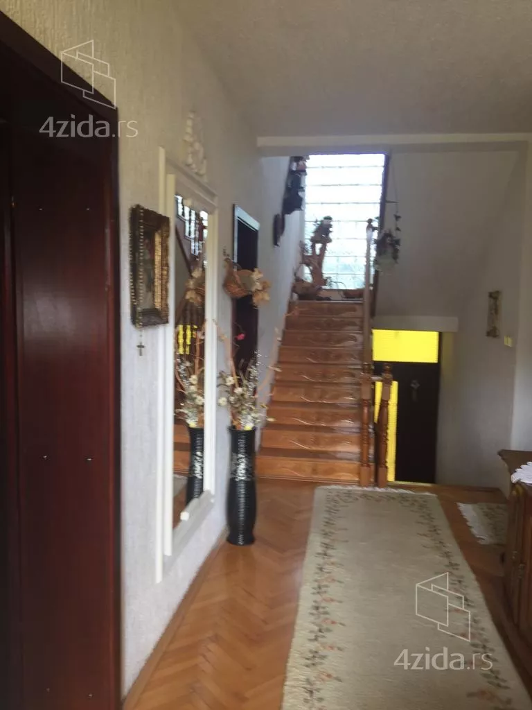 3-etažna kuća | 4zida