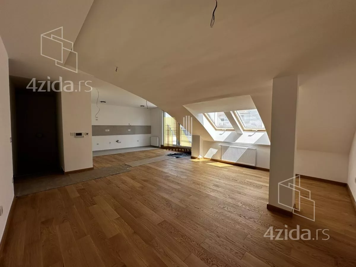 Petosoban stan | 4zida