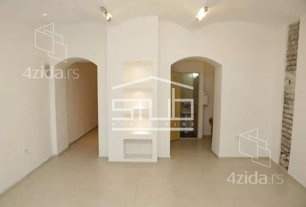 Lokal | 4zida