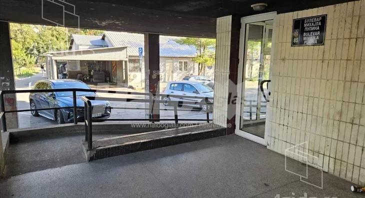 Poslovni prostor | 4zida