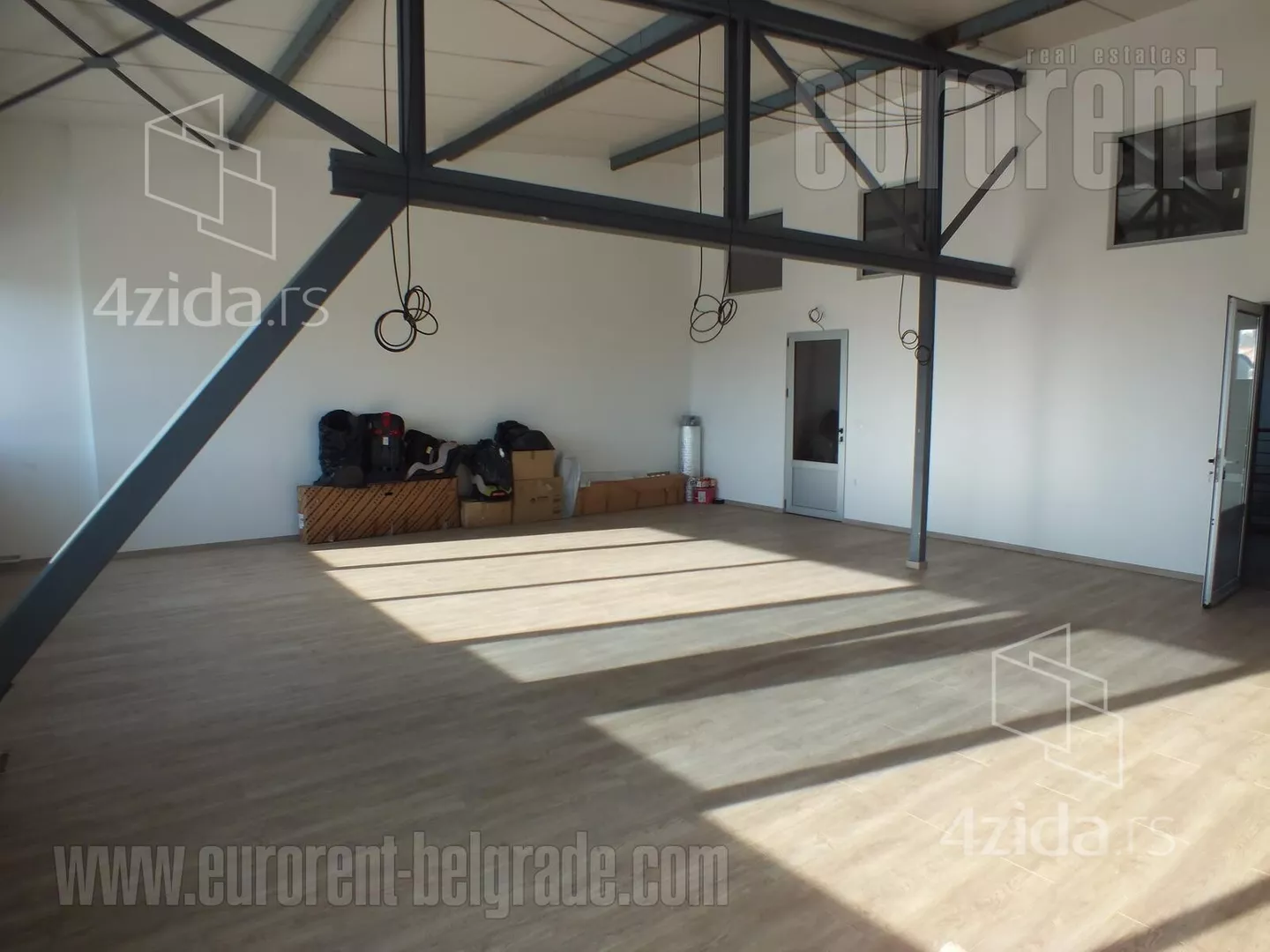 Poslovni prostor | 4zida