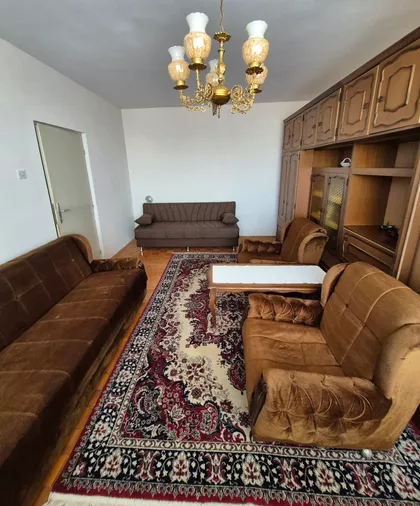 Mića Radakovića | 4zida.rs