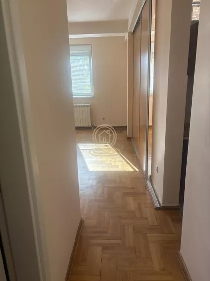 Gospodara Vučića | 4zida.rs