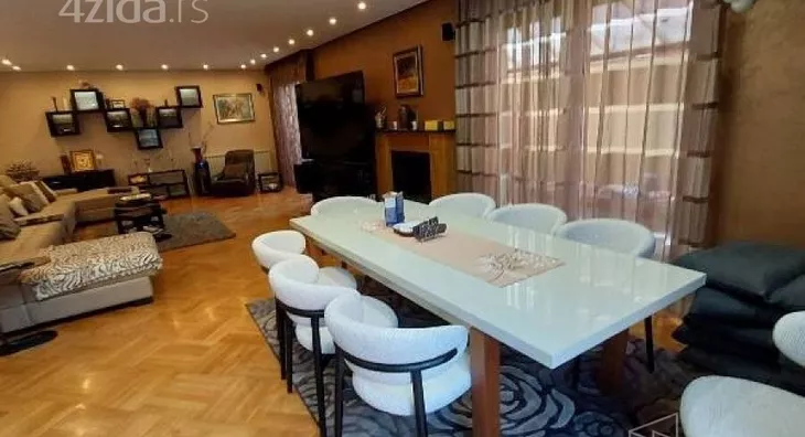 Petosoban stan | 4zida