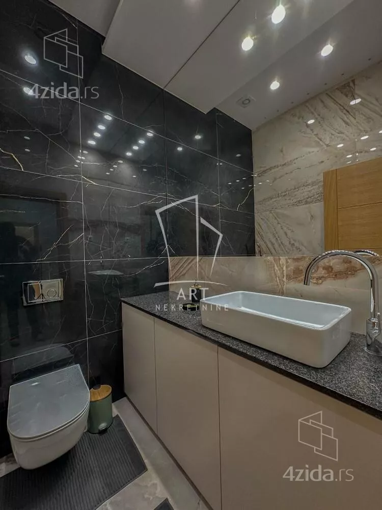 Petosoban stan | 4zida