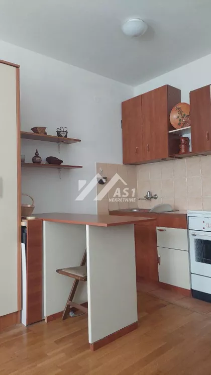 Hadži Ruvimova | 4zida.rs