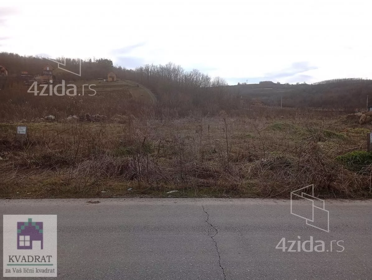 Plac | 4zida