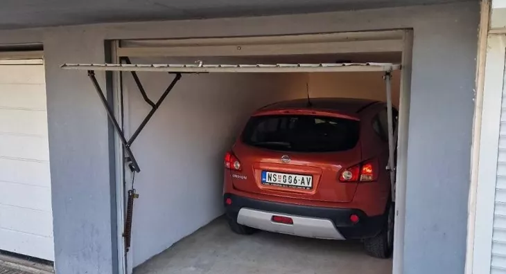 Garaža | 4zida