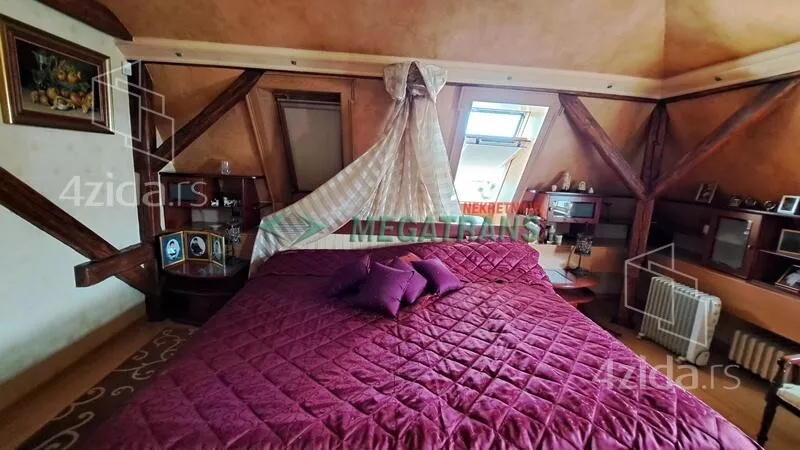 Šestosoban stan | 4zida
