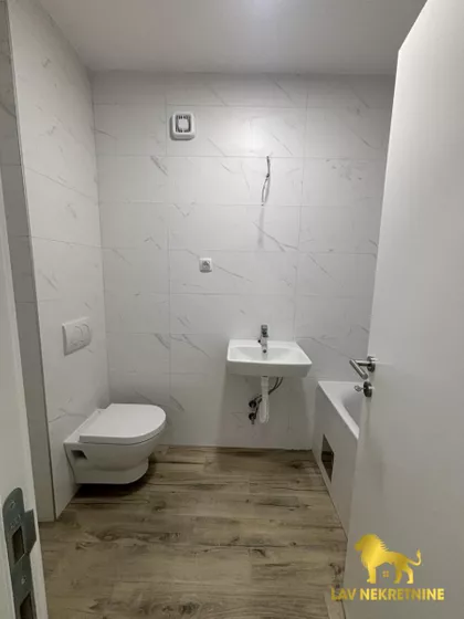 SLAVONSKA | 4zida.rs