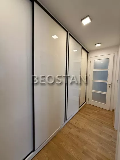 Vojvođanska | 4zida.rs