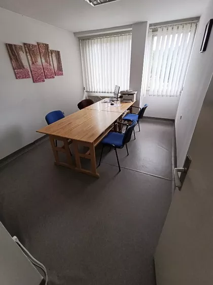 Ustanička | 4zida.rs