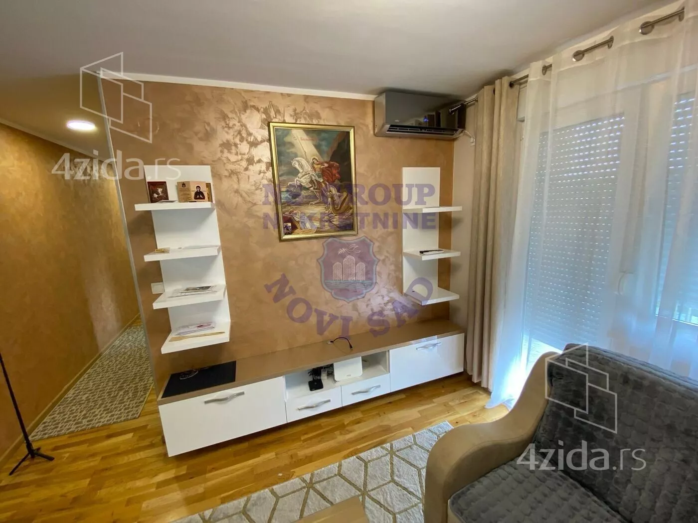 Dvoiposoban stan | 4zida