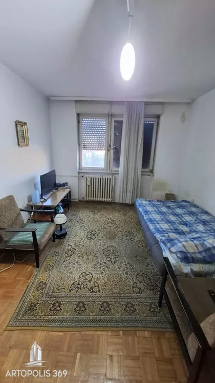 22. oktobra | 4zida.rs