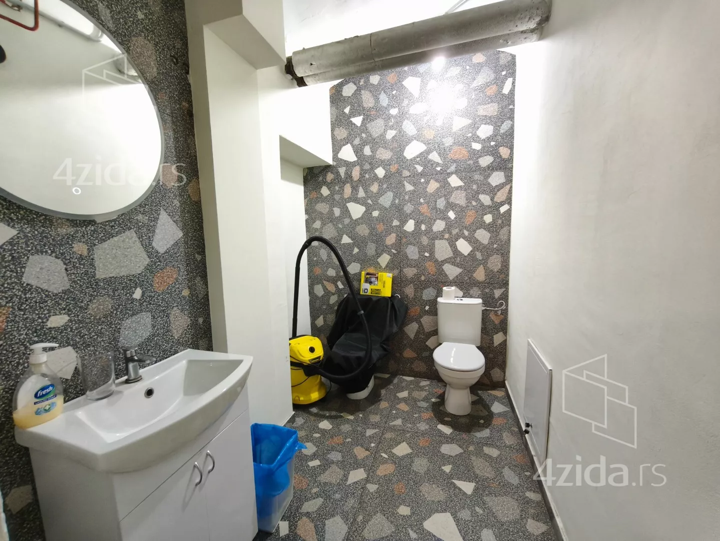 Poslovni prostor | 4zida