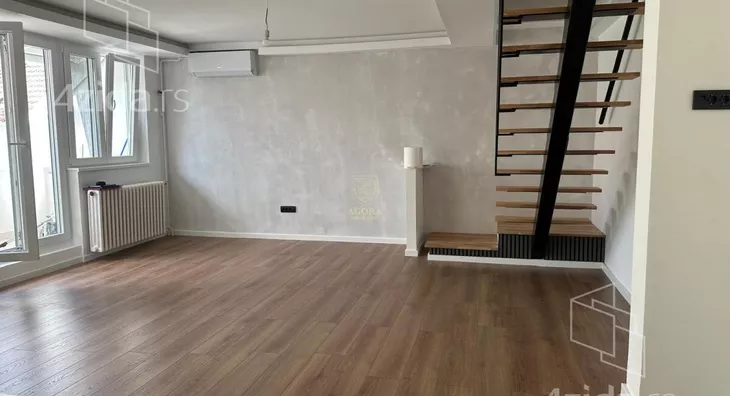 Četvoroiposoban stan | 4zida