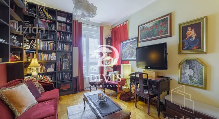 Petosoban stan | 4zida