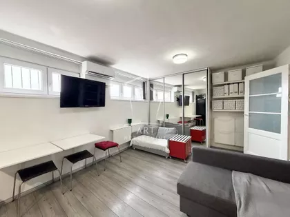 Trg Nikole Pašića | 4zida.rs