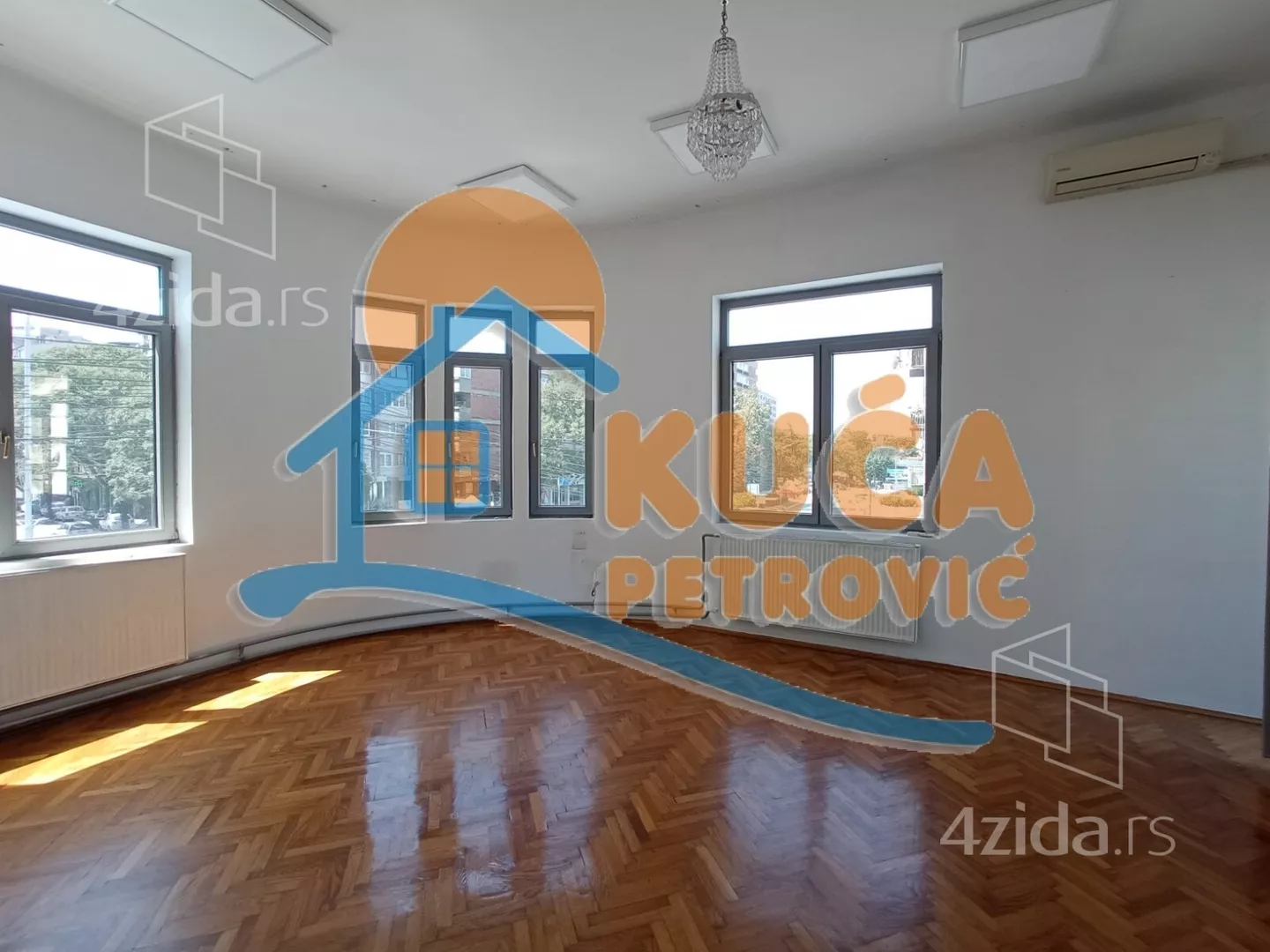 Lokal | 4zida