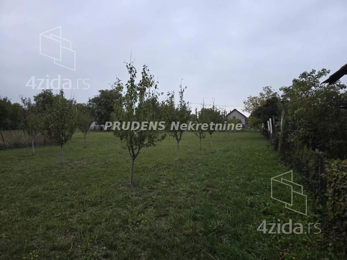 Plac | 4zida