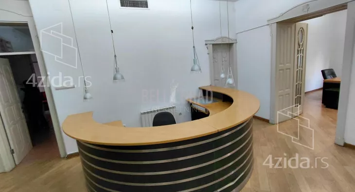 Šestosoban stan | 4zida