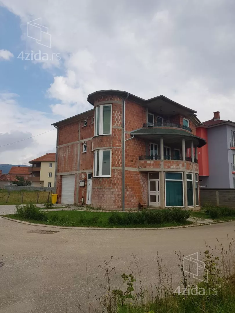 3-etažna kuća | 4zida