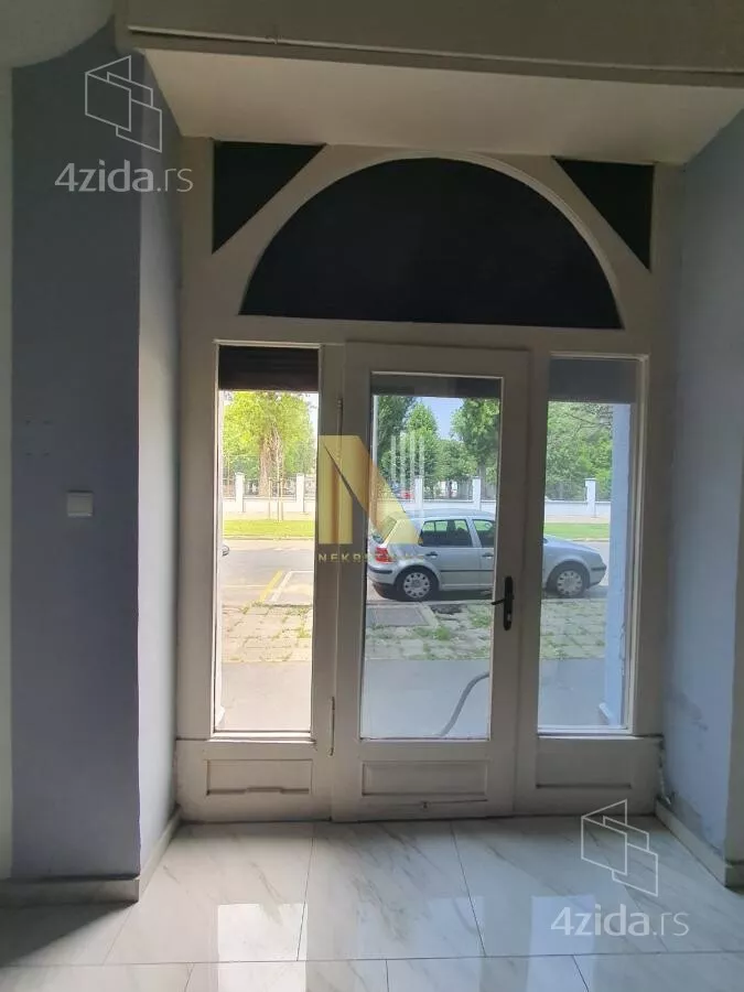 Poslovni prostor | 4zida
