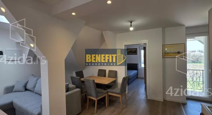 Četvoroiposoban stan | 4zida