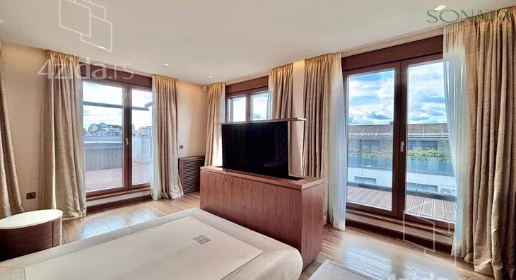 Petosoban stan | 4zida