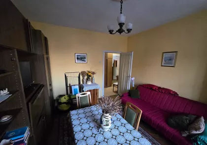 Trg Narodnog Fronta | 4zida.rs