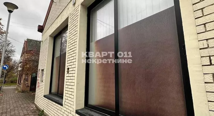 Poslovna zgrada | 4zida