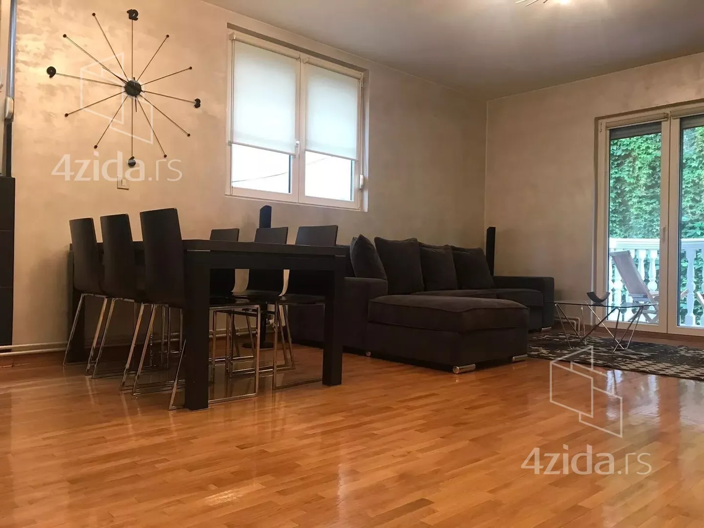 Dvoiposoban stan | 4zida