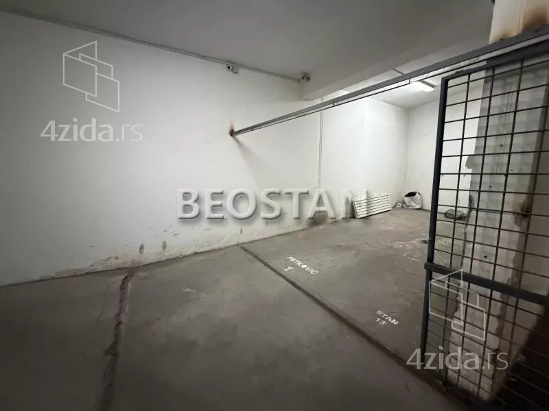 Garaža | 4zida
