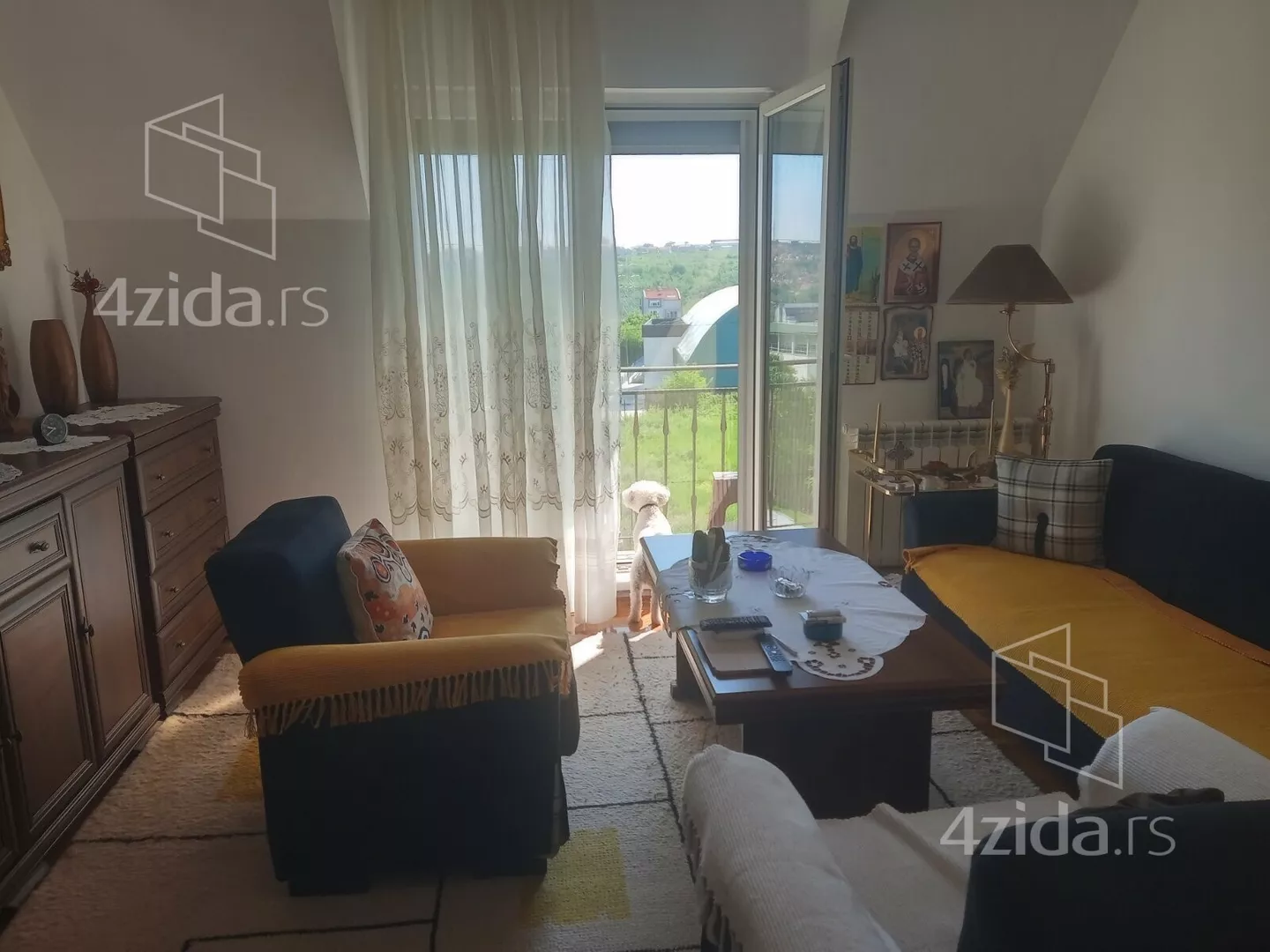 Jednoiposoban stan | 4zida