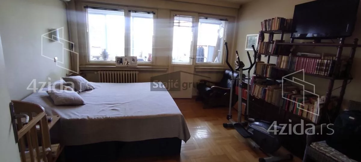 Troiposoban stan | 4zida